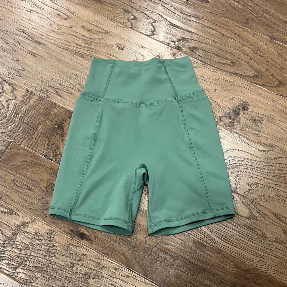 Ptula Yvette Pocket Shorts